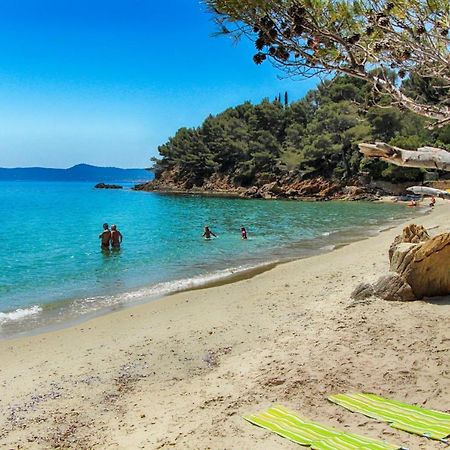 Mazet De La Mer 54M2 Lavandou 100M Plage Avec Piscine Ле-Лаванду Экстерьер фото